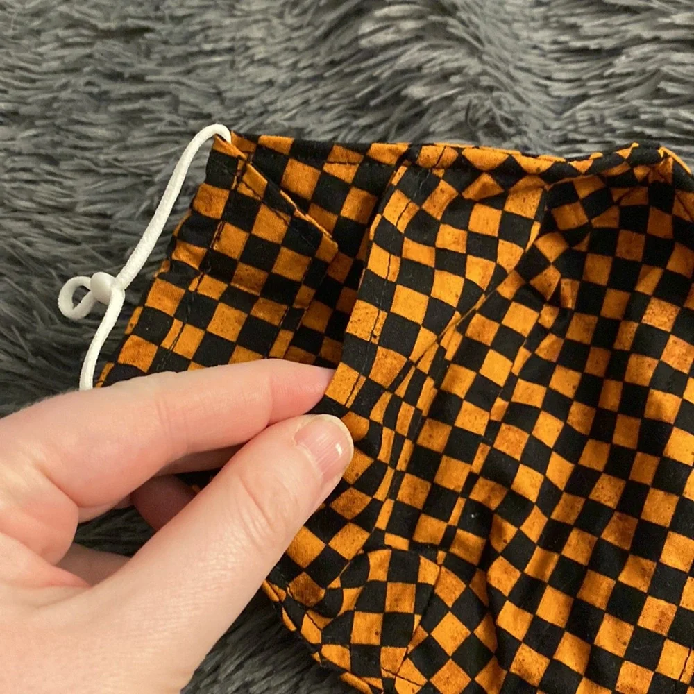 Face mask -large